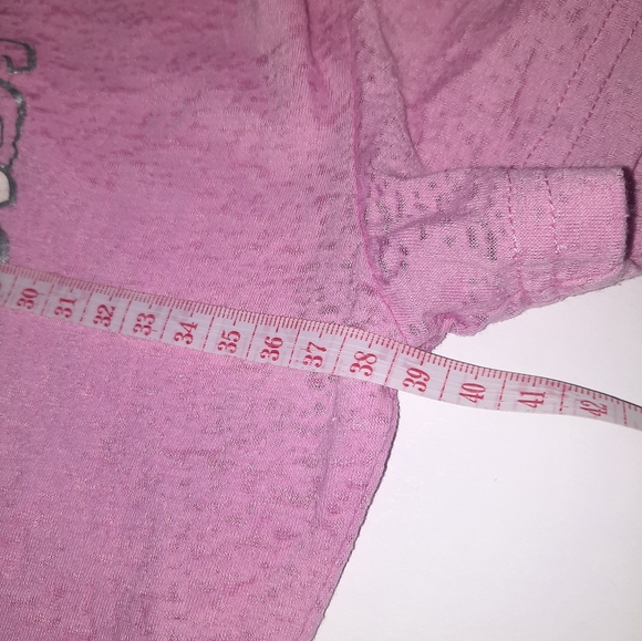 Reebok | Toronto Maple Leafs Pink Tshirt Youth XL (16) - Picture 6 of 6